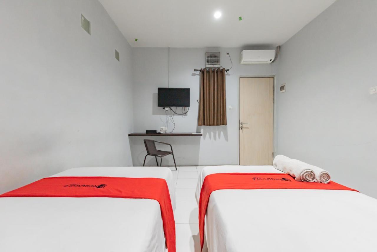 Reddoorz @ Pelajar Pejuang 3 Hotell Bandung Eksteriør bilde
